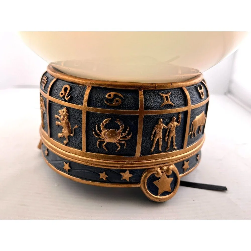 Spirit Tarot Light Up Crystal Ball Lamp Zodiac Astrology Celestial Halloween EUC